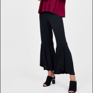 Octavia Ruffle Hem Pant